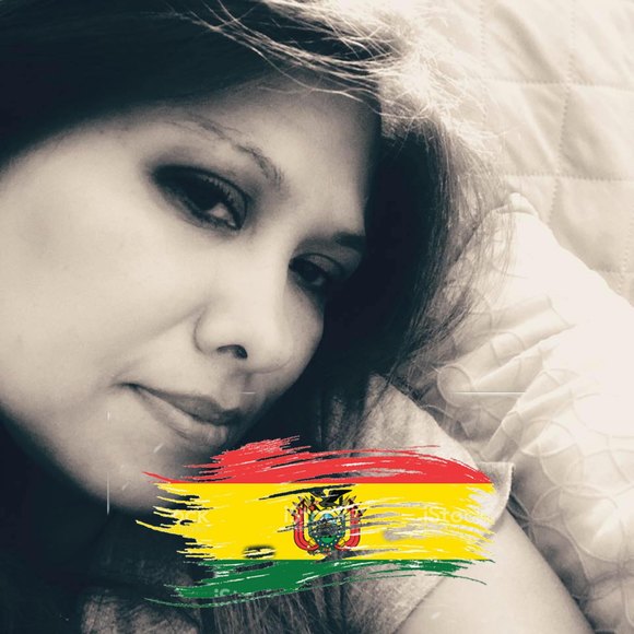 Meet your Posher, Claudia - Picture 1 of 1